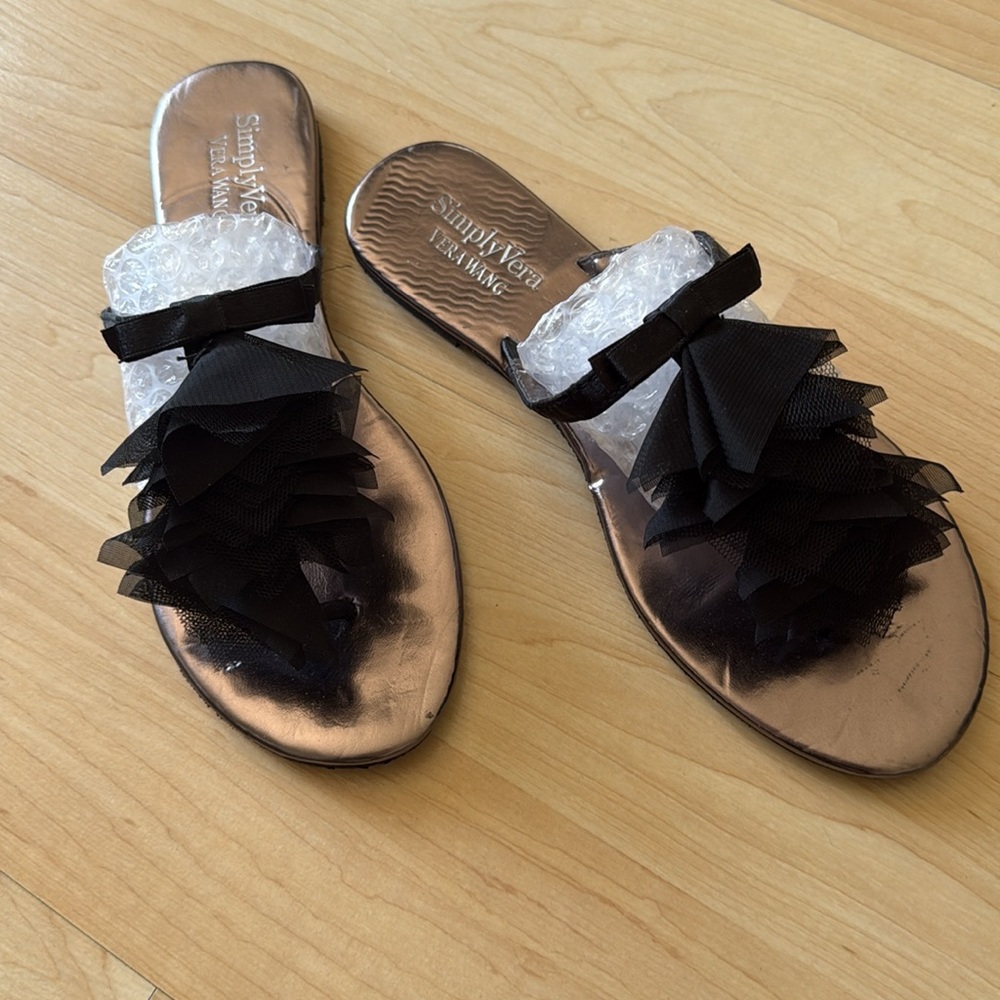 Simply Vera Vera Wang Black Sandals with Decorative Pom-Pom